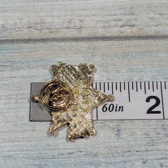 Back to the Future III Badge Pin. - Picture 5 of 6